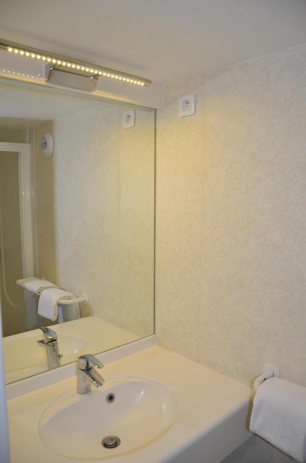 Mape Hotel Dampierre-en-Burly Kültér fotó