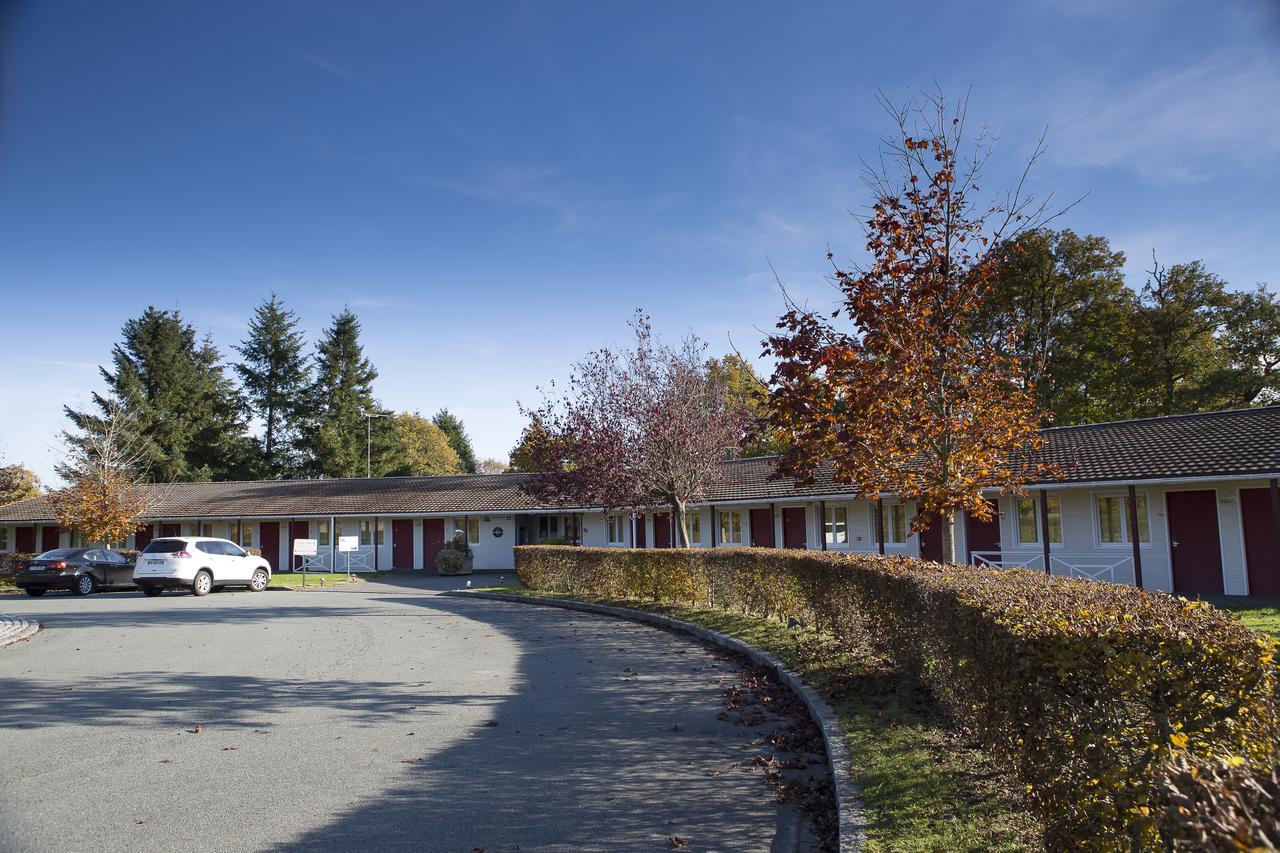 Mape Hotel Dampierre-en-Burly Kültér fotó