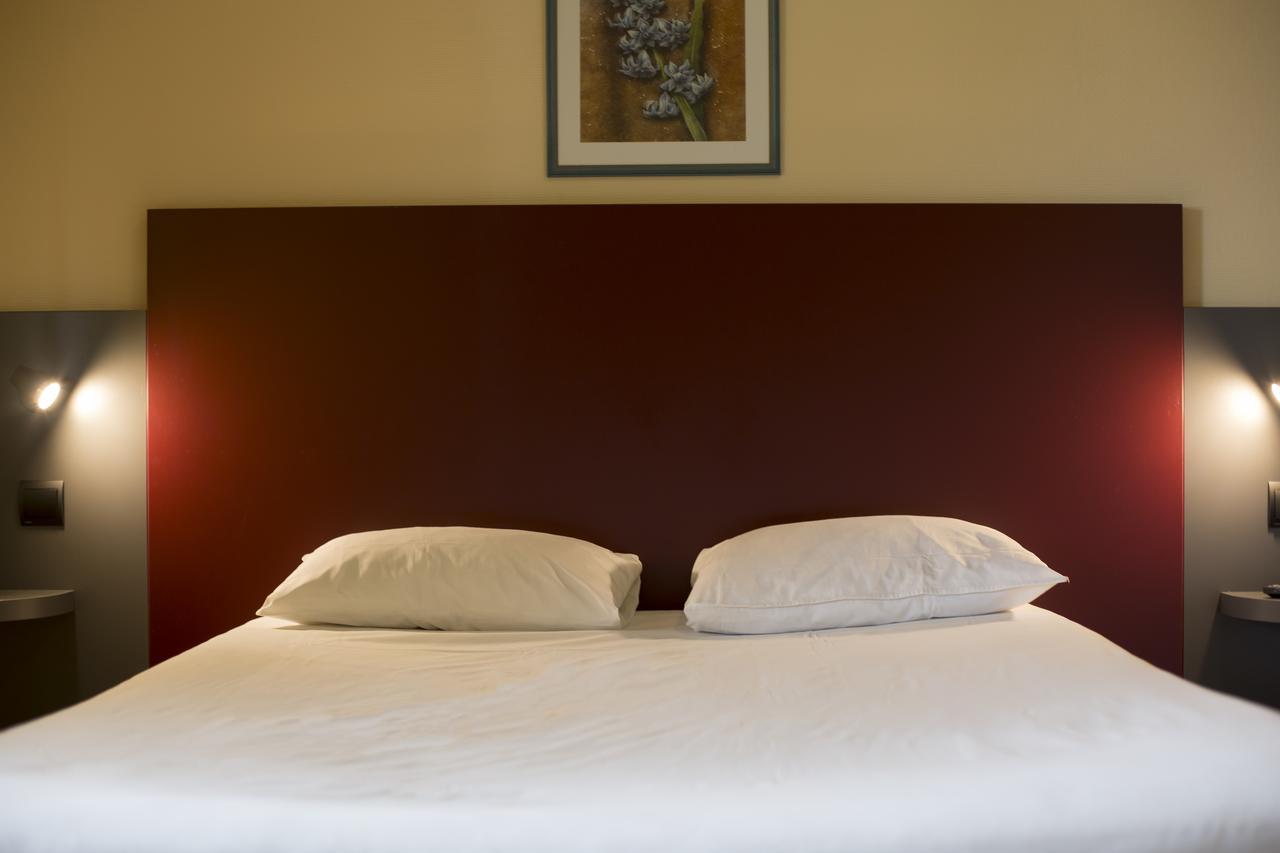 Mape Hotel Dampierre-en-Burly Kültér fotó