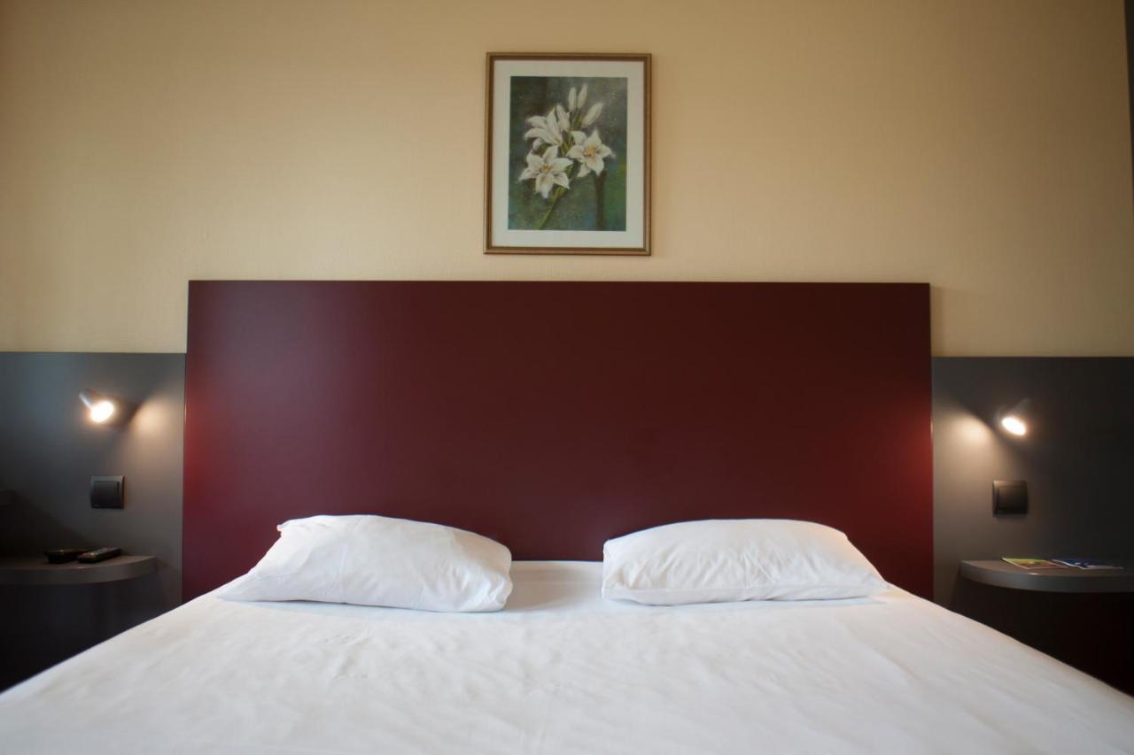 Mape Hotel Dampierre-en-Burly Kültér fotó